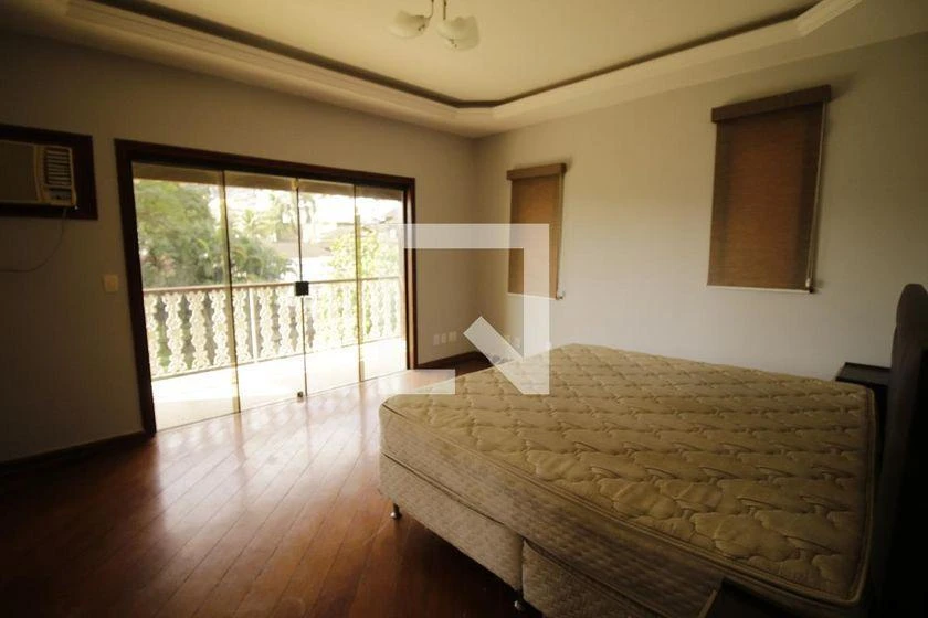 Casa de 700 m² com 3 quartos e 4 banheiros — photo 35