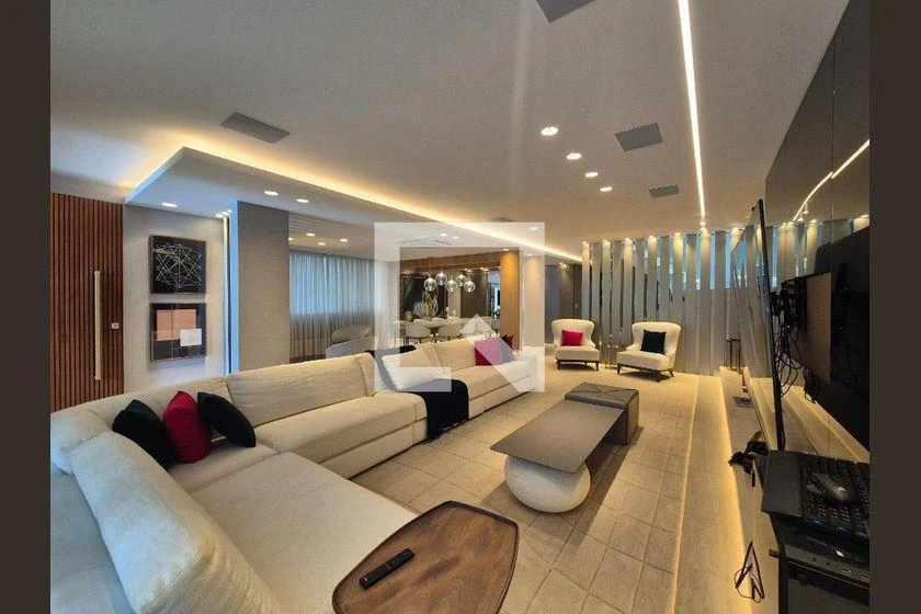 Home office in a 4-bedroom house, 373 m² — photo 6