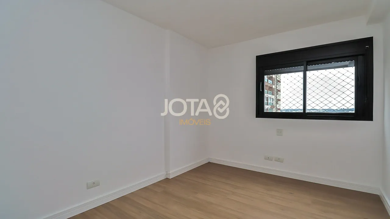 2-bedroom apartment with 139 m² and 2 parking spaces — photo 13