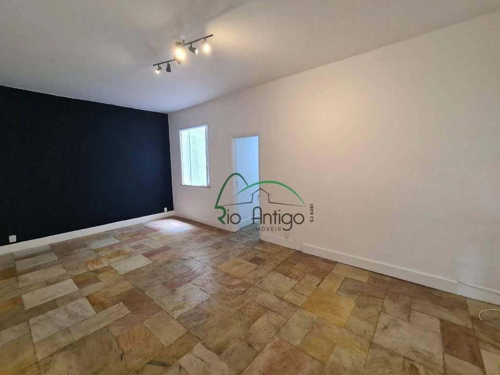 Home office in a 3-bedroom apartment, 110 m² — photo 14