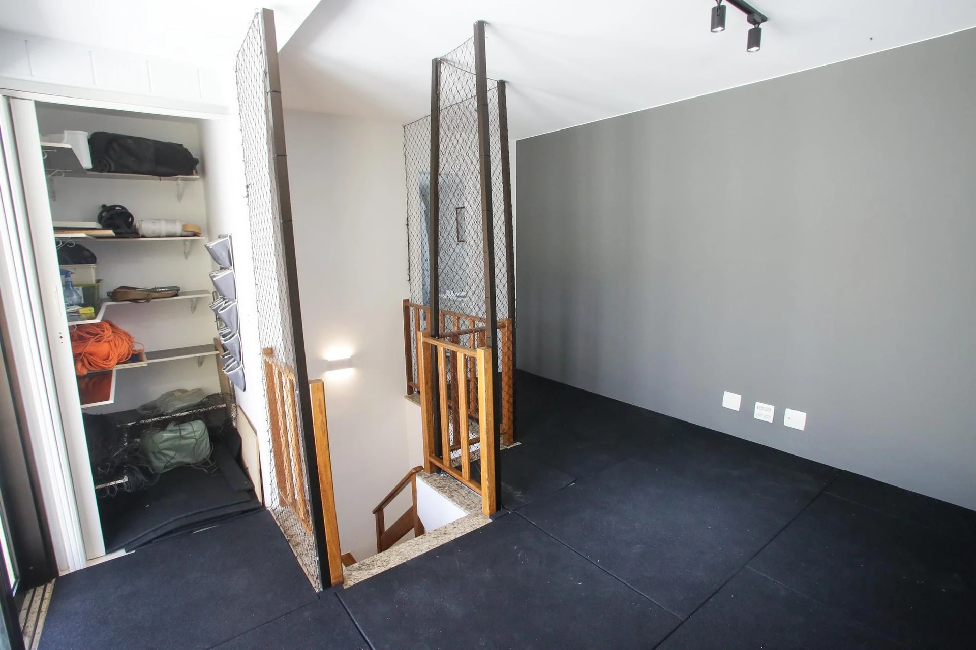 3-bedroom apartment in a building with a sauna — photo 24