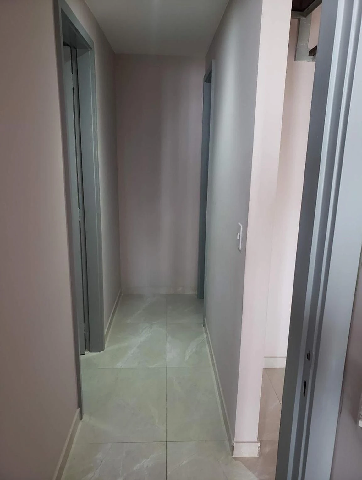 Apartment with 3 bedrooms and 4 bathrooms, balcony sink — photo 35