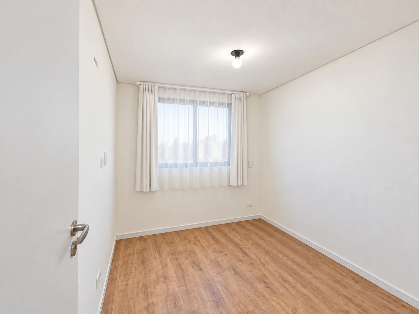 Apartamento, 38 m², com piso de madeira ou laminado — photo 18