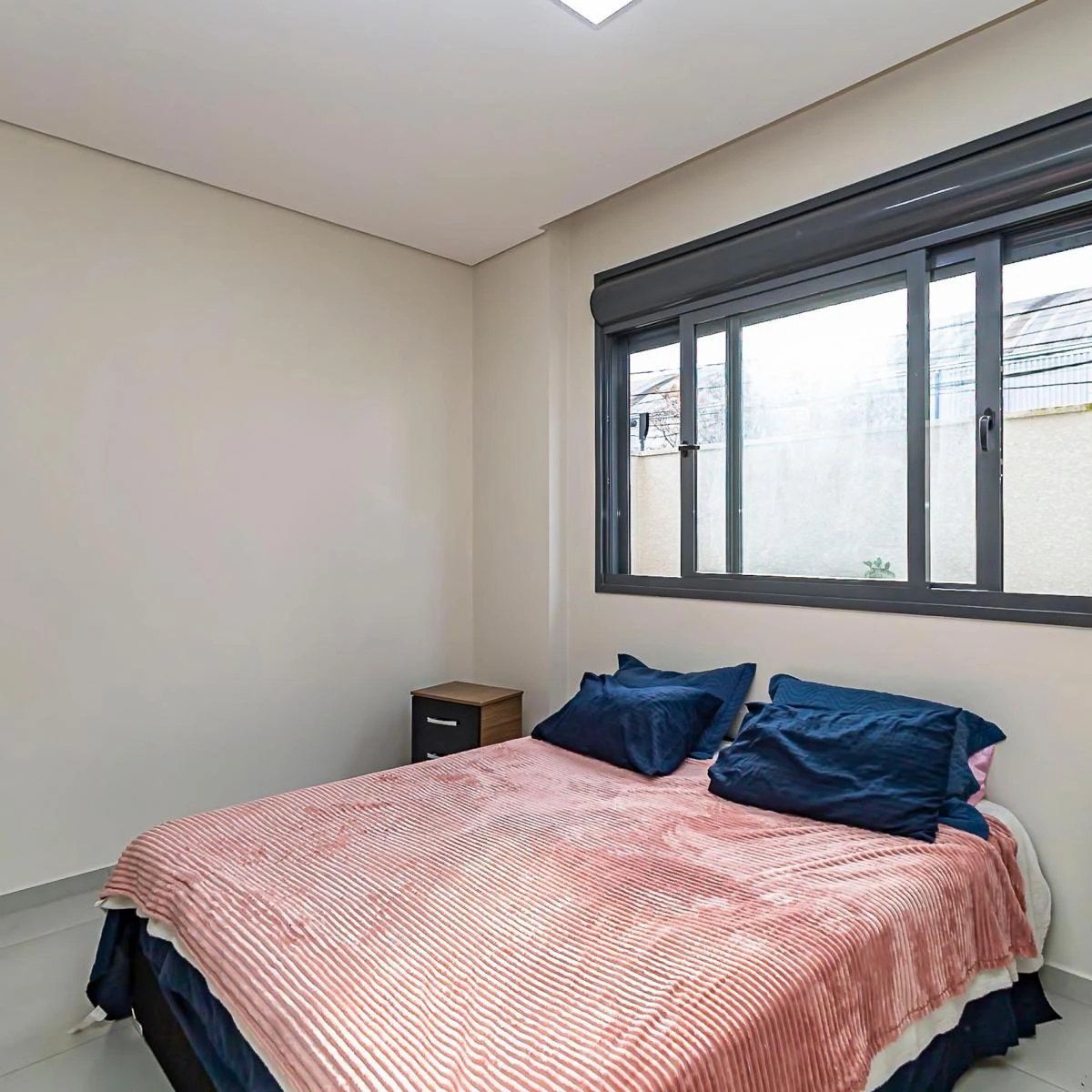 3-bedroom apartment with a grill on the balcony in Curitiba — photo 4