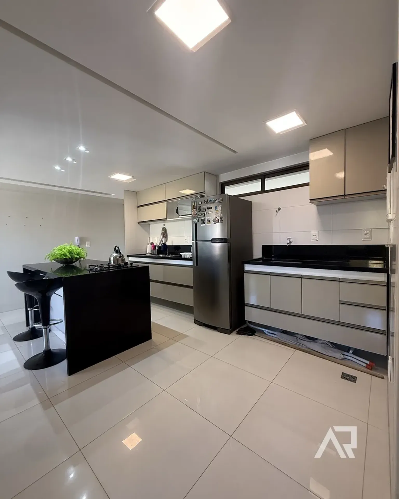 2-bedroom apartment with a home office in João Pessoa — photo 2