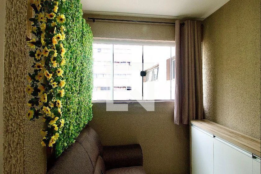 Furnished 1-bedroom apartment with compact kitchen — photo 11
