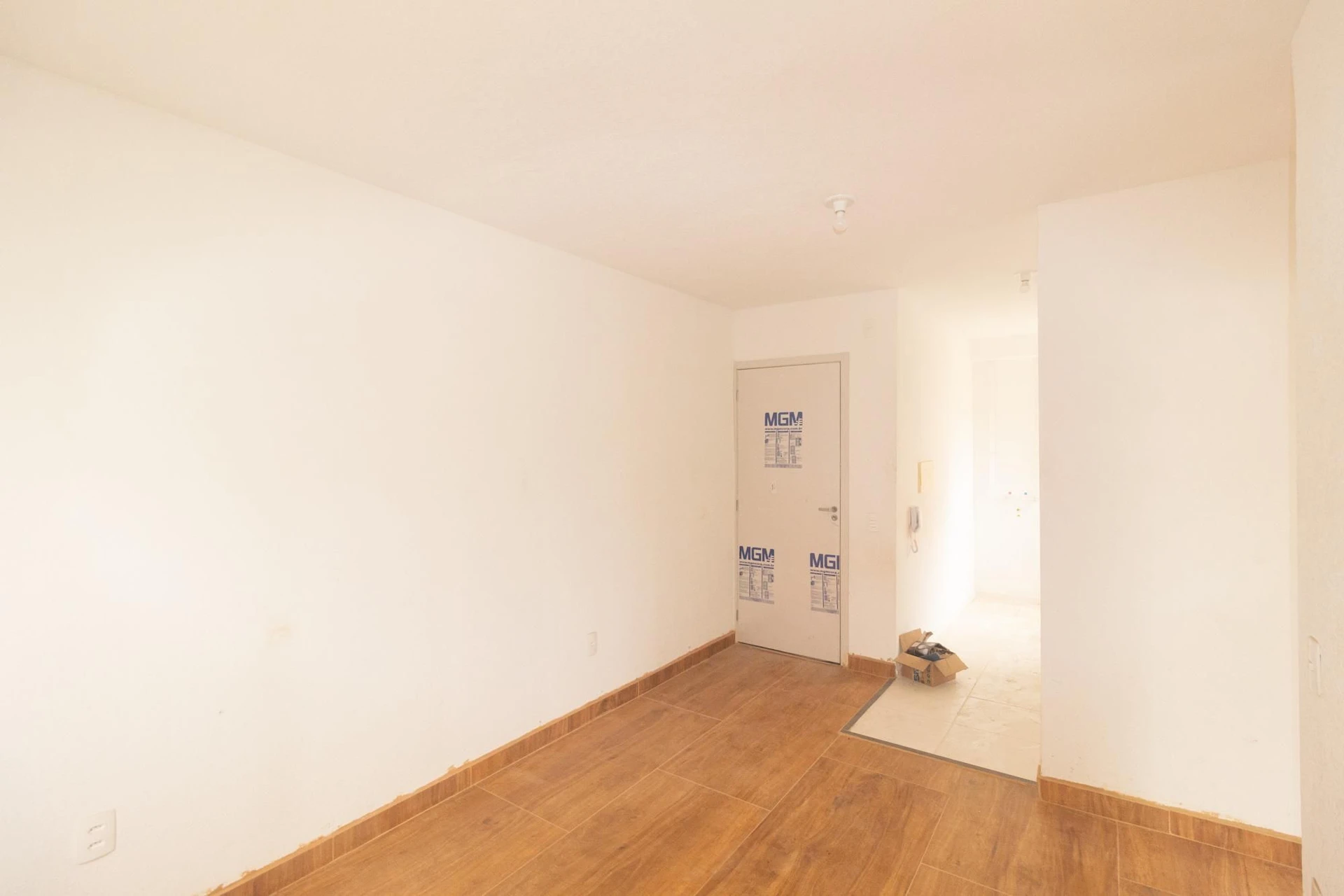 Rental apartment with 2 bedrooms and 1 parking spot — photo 42