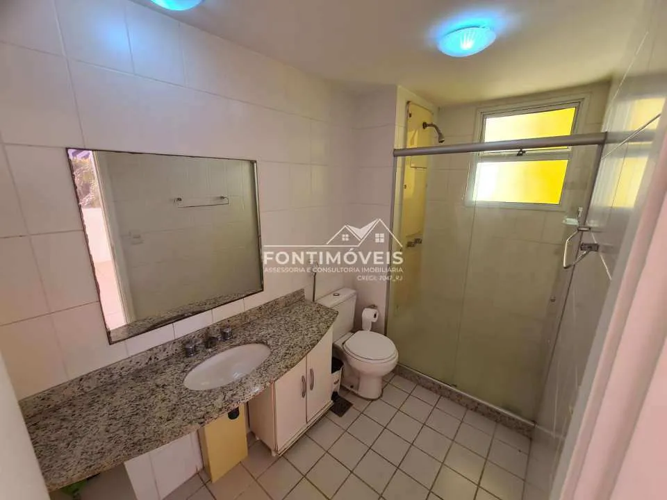 One-bedroom apartment in a building with a pool — photo 15