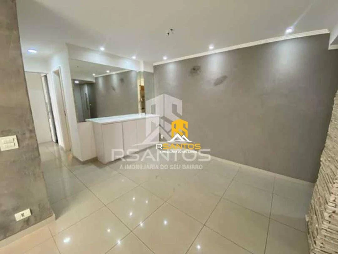 2-bedroom apartment in a building with a pool — photo 15