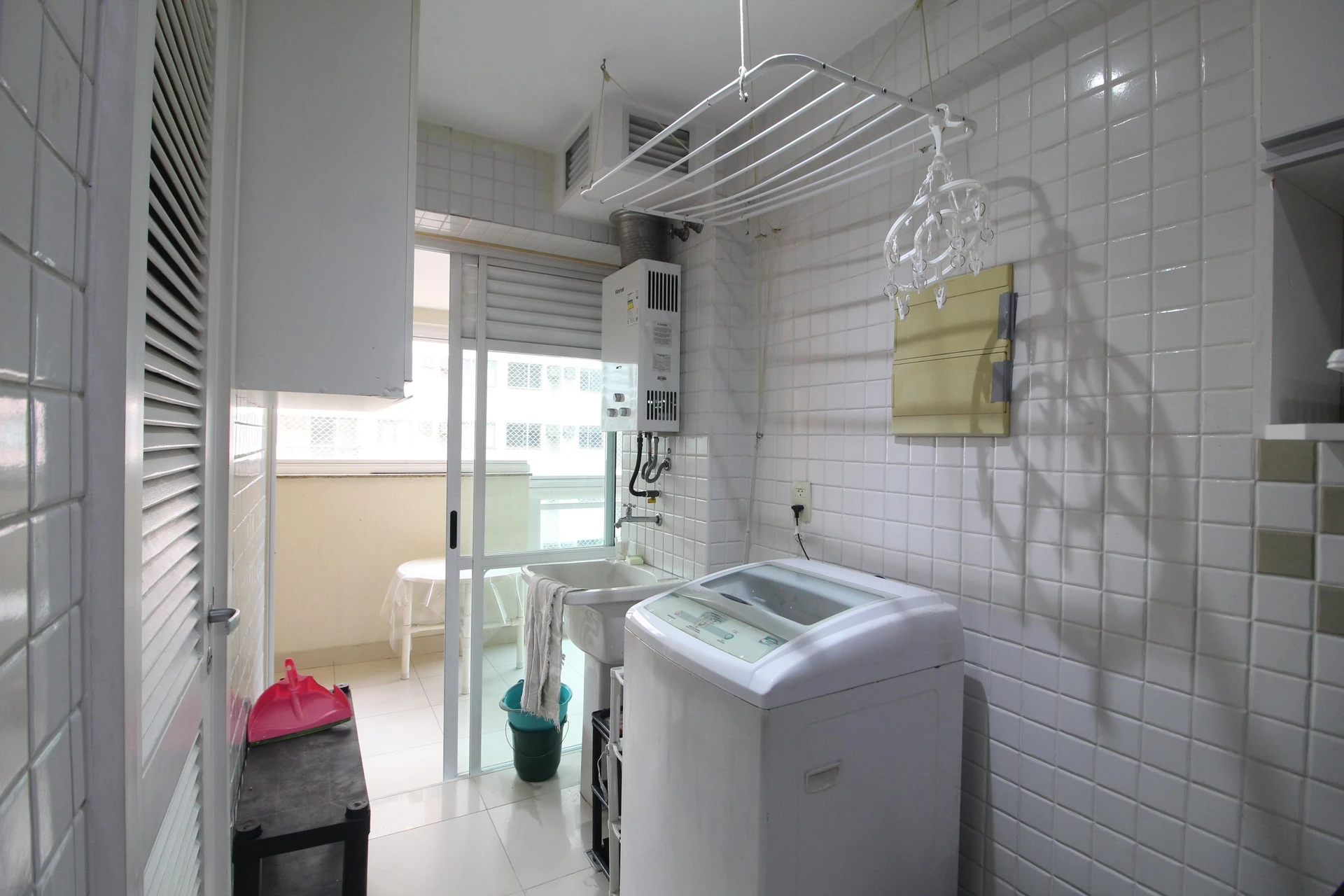 Furnished 3-bedroom apartment with 2 bathrooms — photo 6