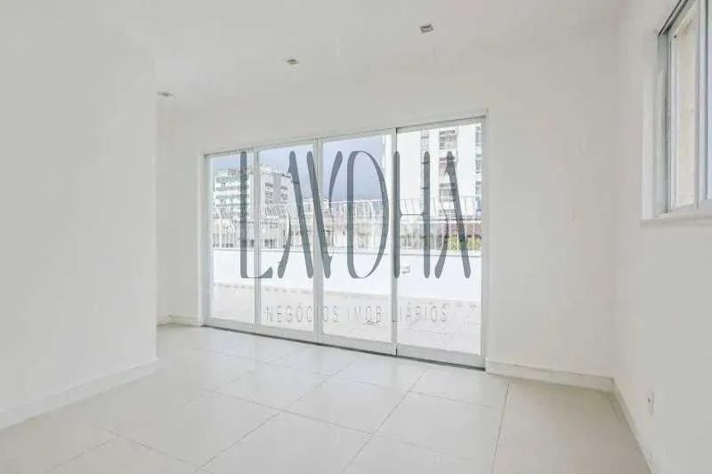 Duplex penthouse with balcony grill and 4 bedrooms — photo 22
