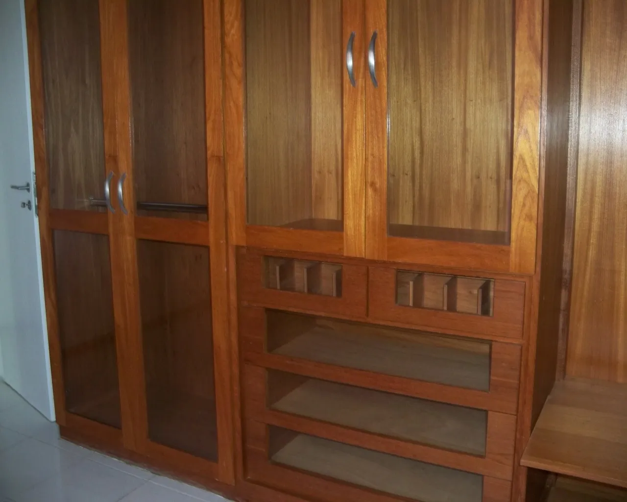 Apartamento sem mobília com 4 quartos e 3 banheiros — photo 17
