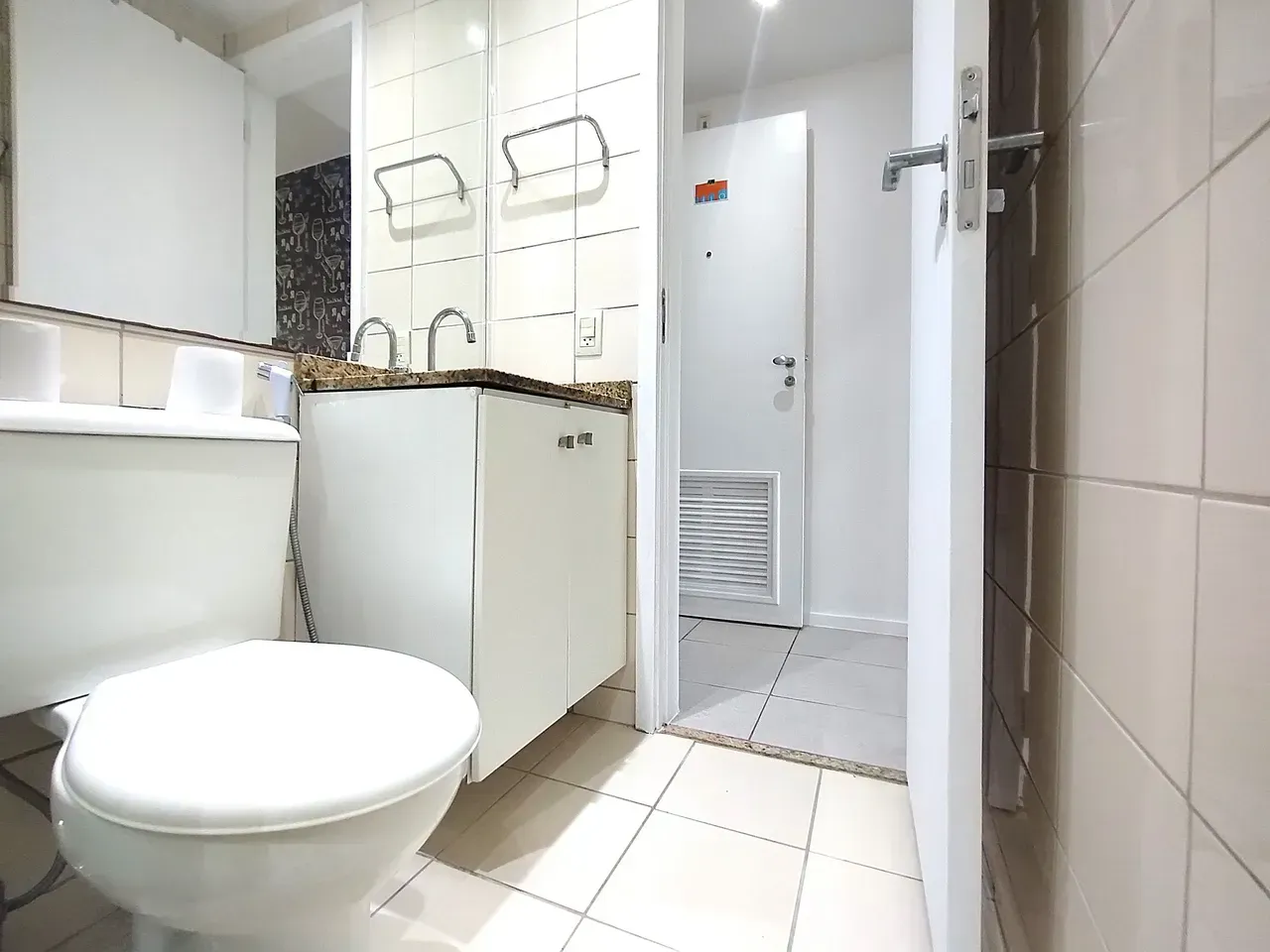 1-bedroom apartment with open-plan gas kitchen — photo 16