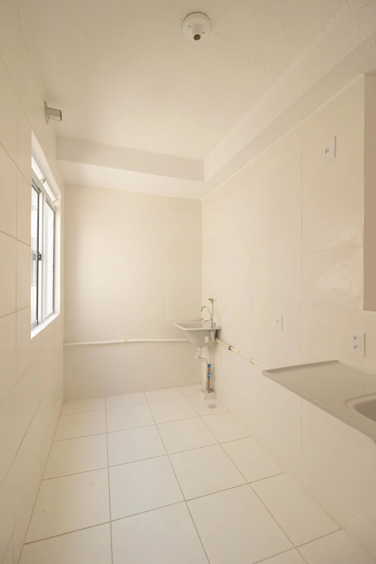 2-bedroom apartment with balcony and shared pool — photo 35