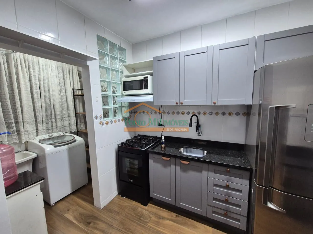 82 m² apartment with 2 bedrooms and a laundry area — photo 16