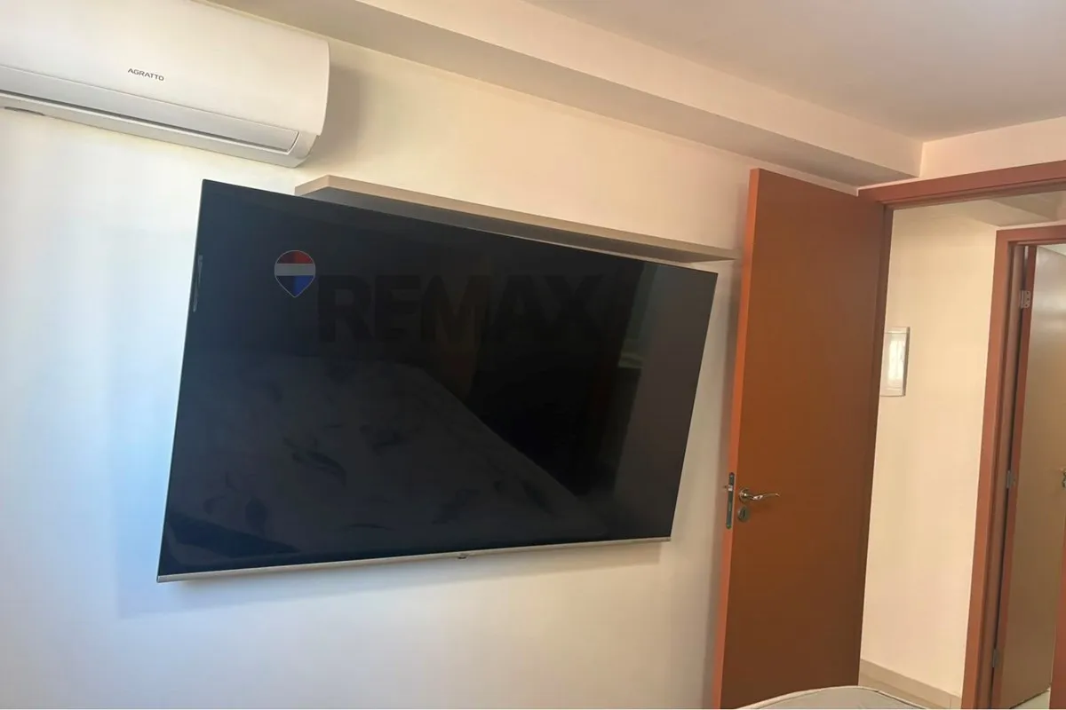 2-bedroom apartment with private BBQ and 2 parking spaces — photo 10
