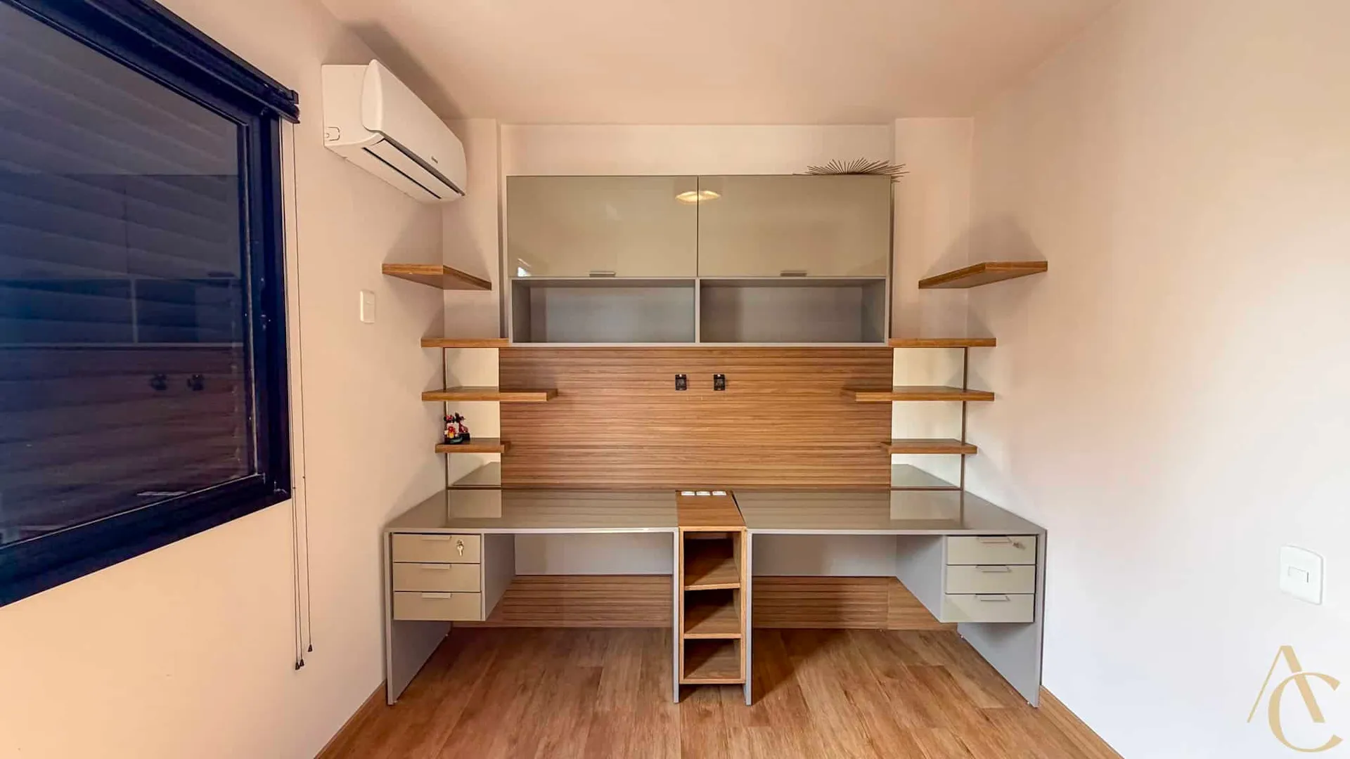 Apartamento amueblado de 2 habitaciones con cocina abierta — photo 37