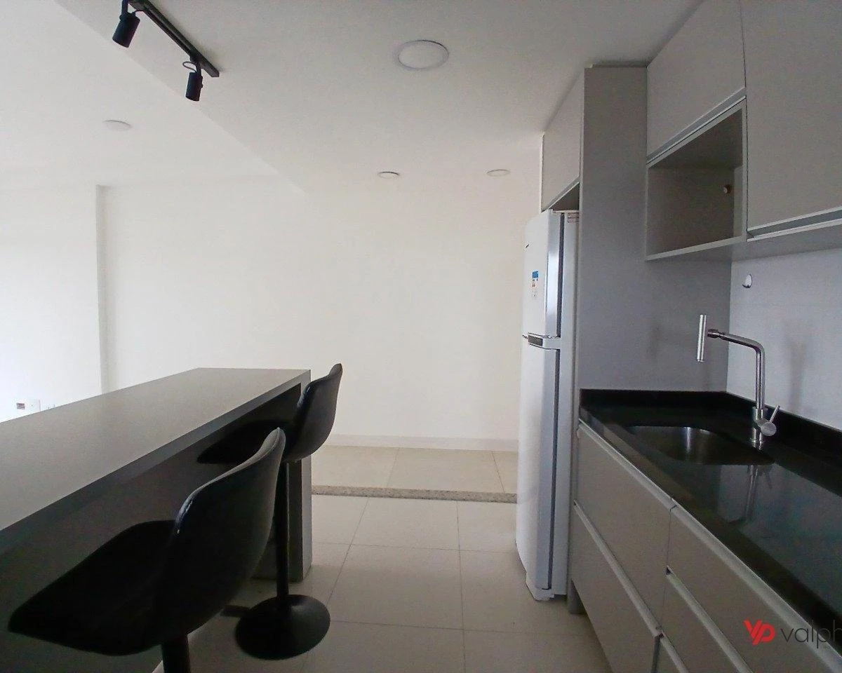 2-bedroom apartment in a building with a gym — photo 24