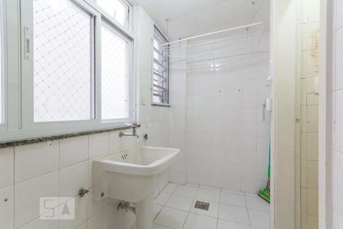 195 m² rental apartment with 3 bedrooms and 2 parking spaces — photo 26