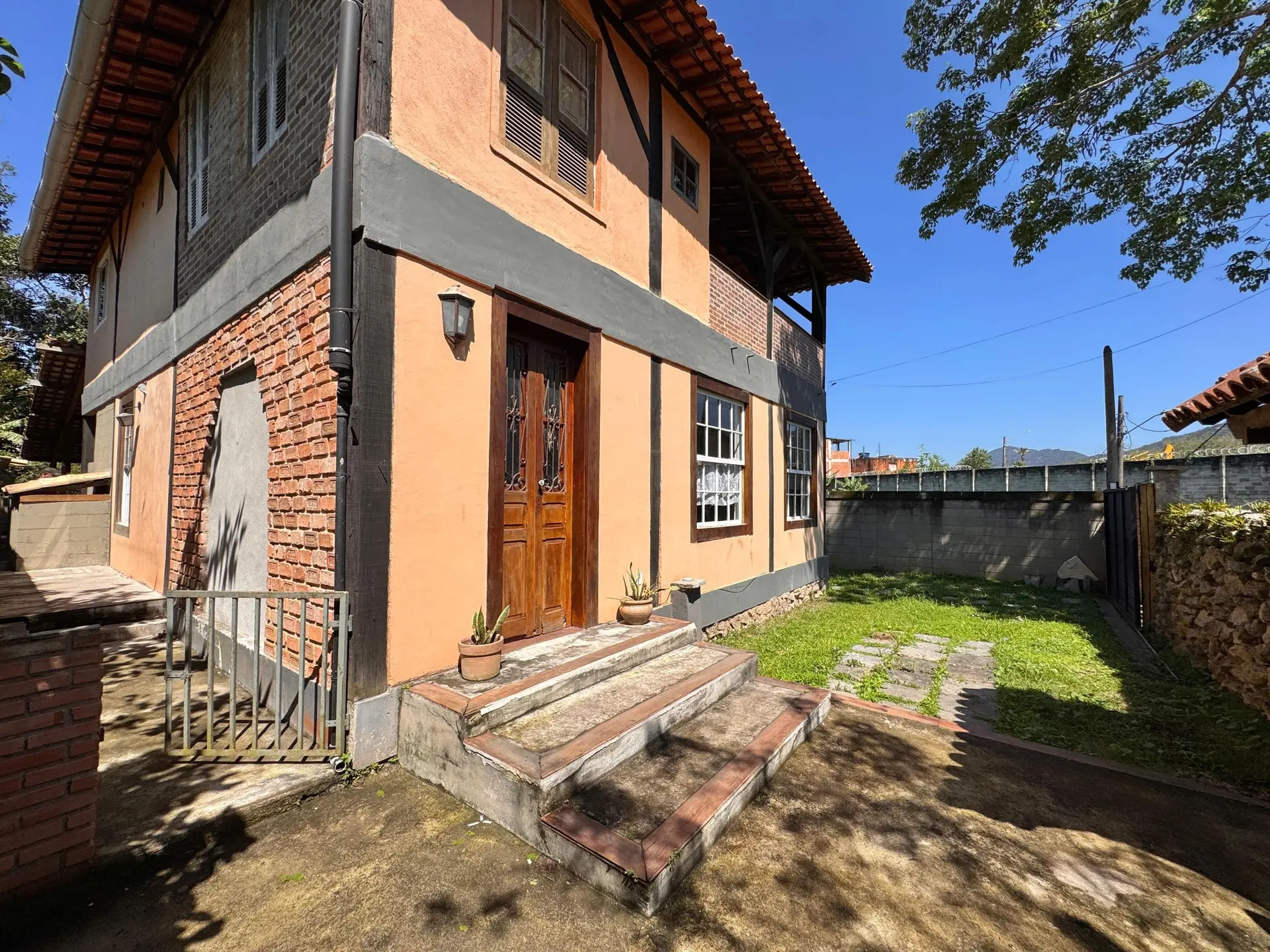 Casa mobiliada com 4 quartos, quintal e 2 vagas — photo 2