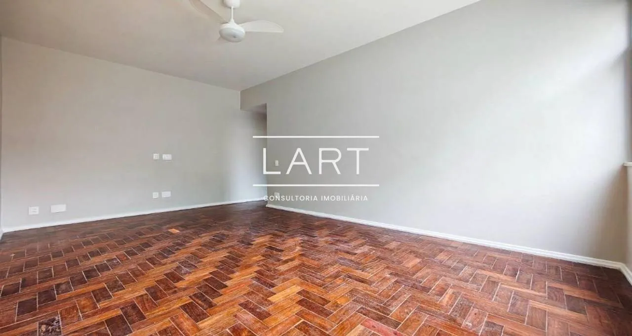 Apartment, 70 m², with wood or laminate floors — photo 4