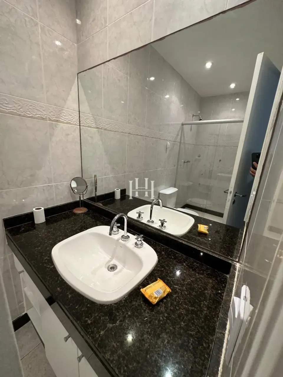 Apartamento com 5 quartos e 5 banheiros, varanda — photo 16