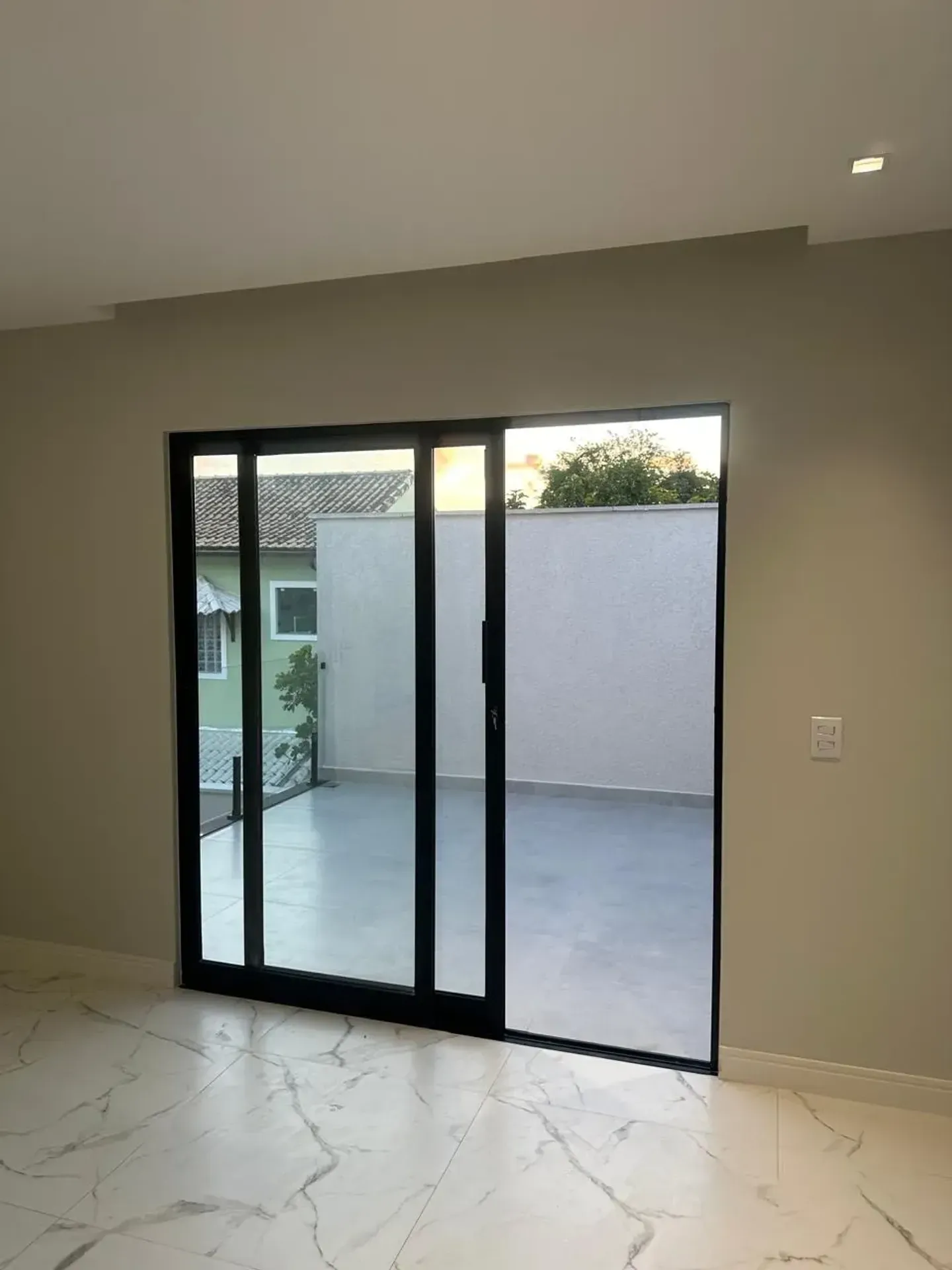 Casa sem mobília com 5 quartos e 5 banheiros — photo 42