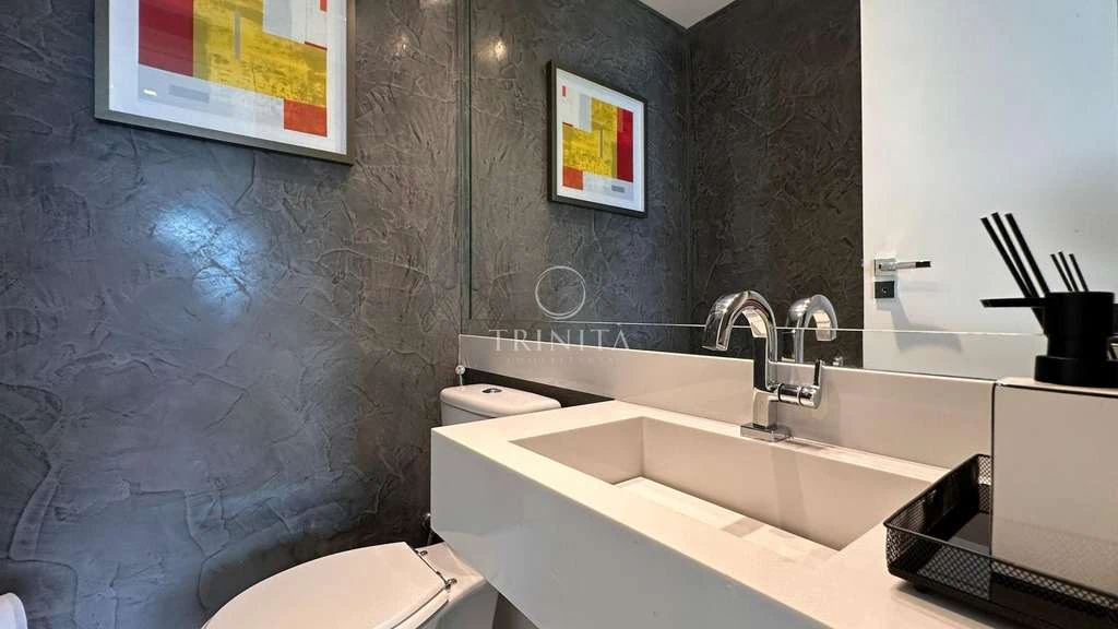 158 m² apartment with 3 bedrooms and open-plan kitchen — photo 20