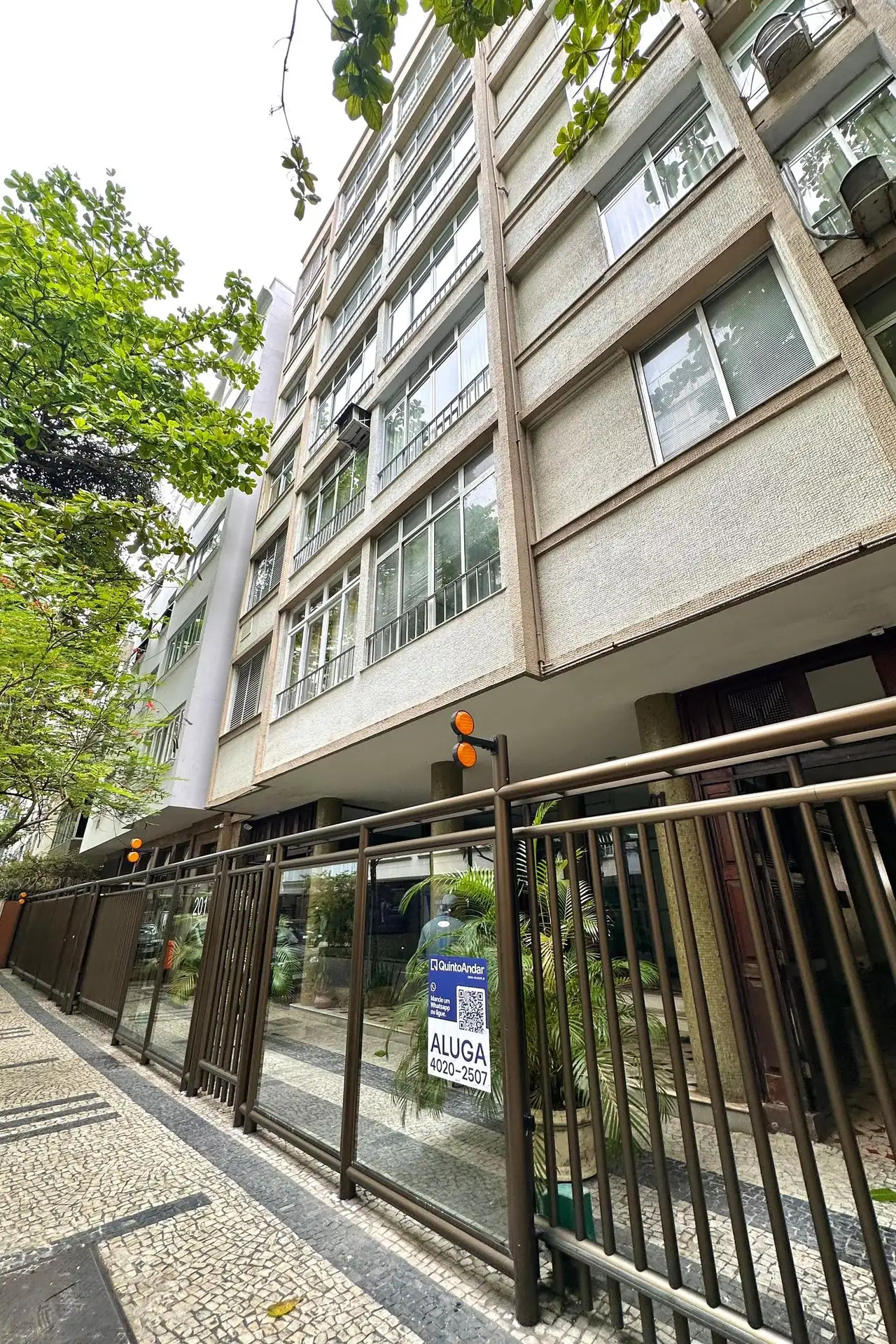 Apartamento mobiliado com 3 quartos e fogão a gás — photo 43