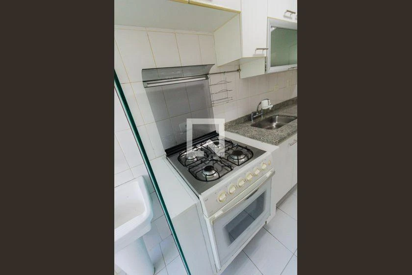 Apartamento com 3 quartos e cozinha fechada a gás — photo 54