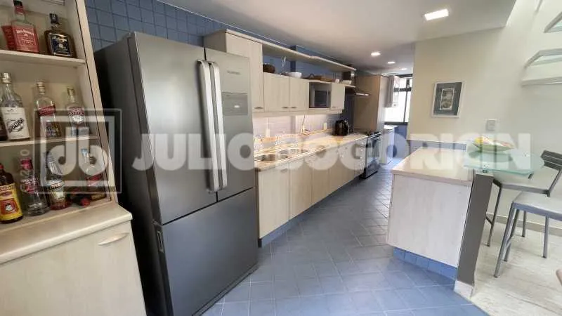 Apartamento mobiliado, 273 m², com varanda envidraçada — photo 38