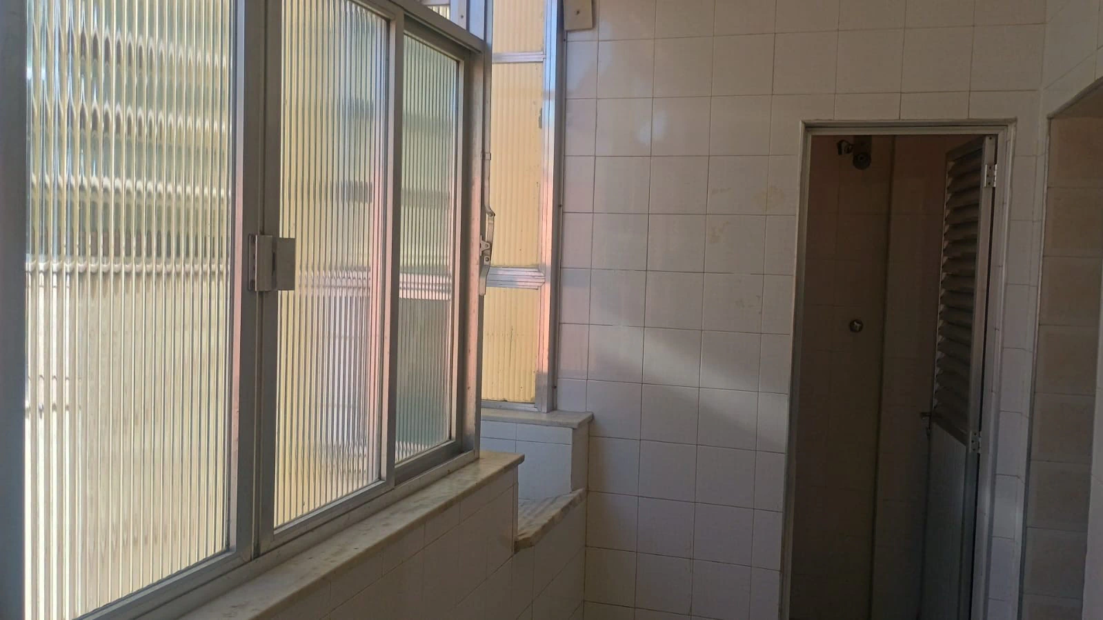 Apartamento de 2 quartos com 2 banheiros e cozinha fechada — photo 9