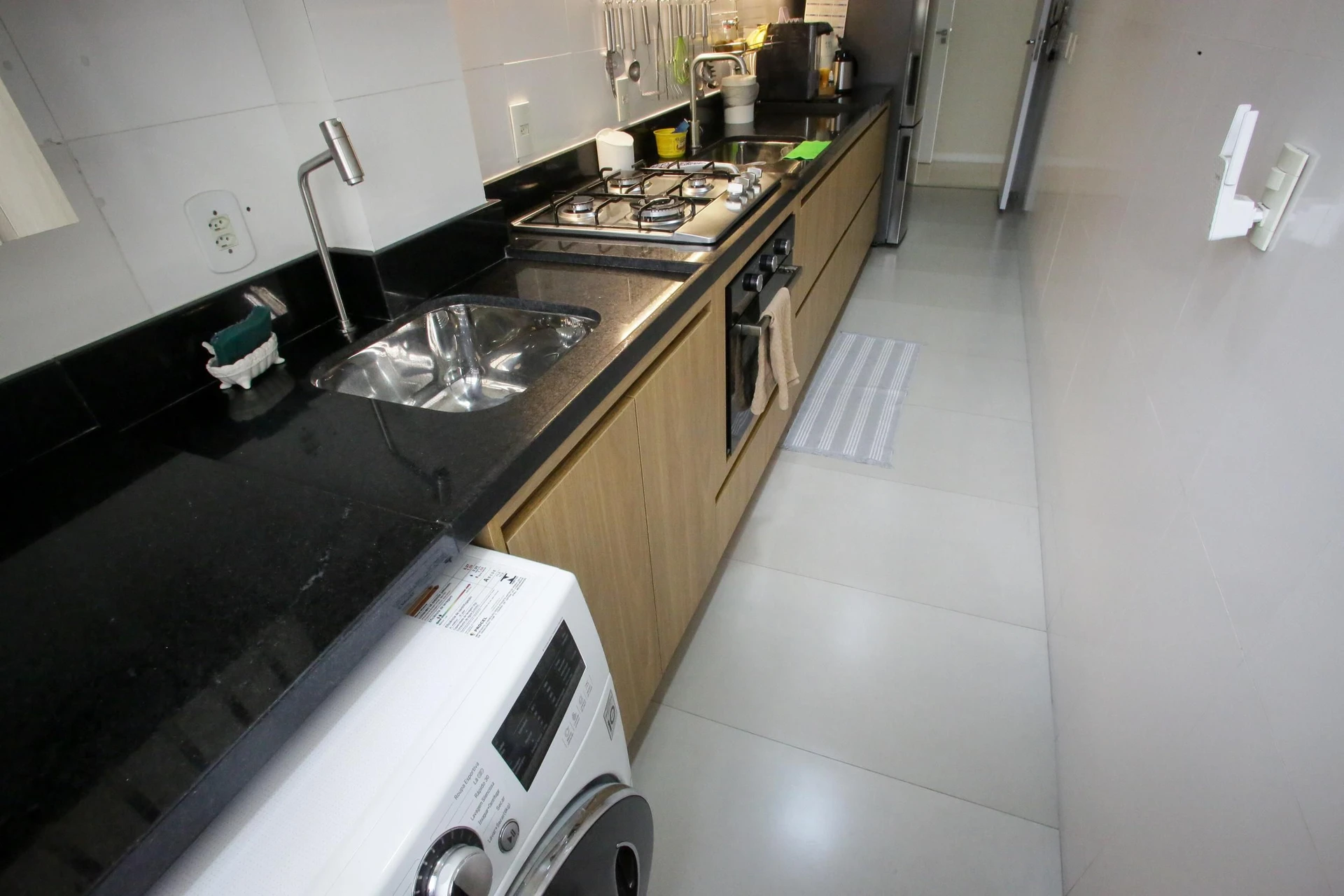 Apartamento mobiliado com 4 quartos e varanda — photo 21