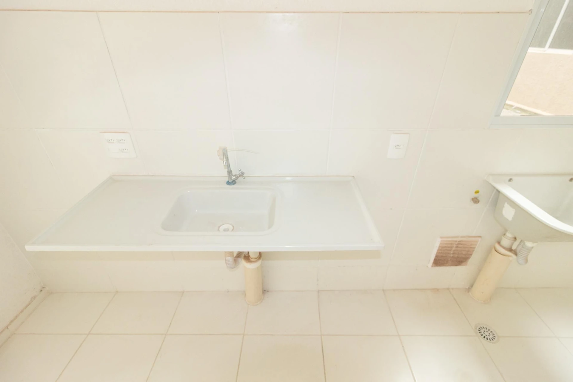 For rent apartment with a separate kitchen and 2 bedrooms — photo 38