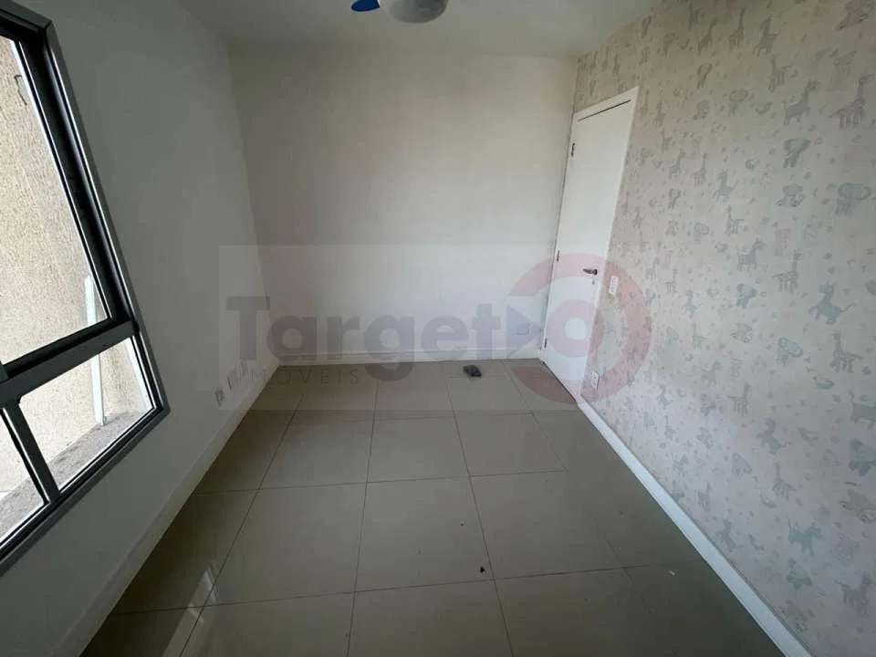 Apartamento de 3 quartos com janelas do piso ao teto — photo 9