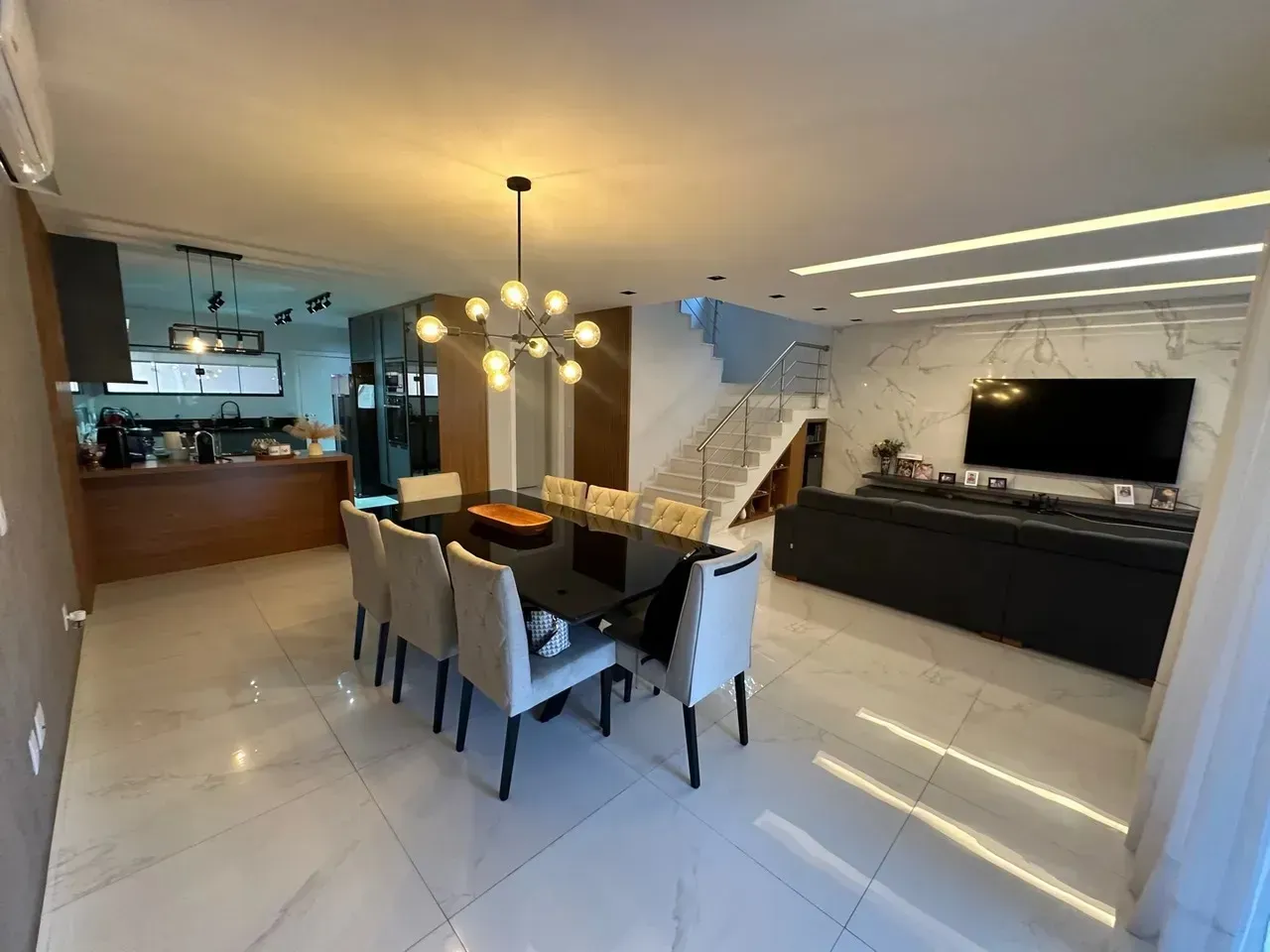 Casa mobiliada com 5 quartos e 5 banheiros, 488 m² — photo 5