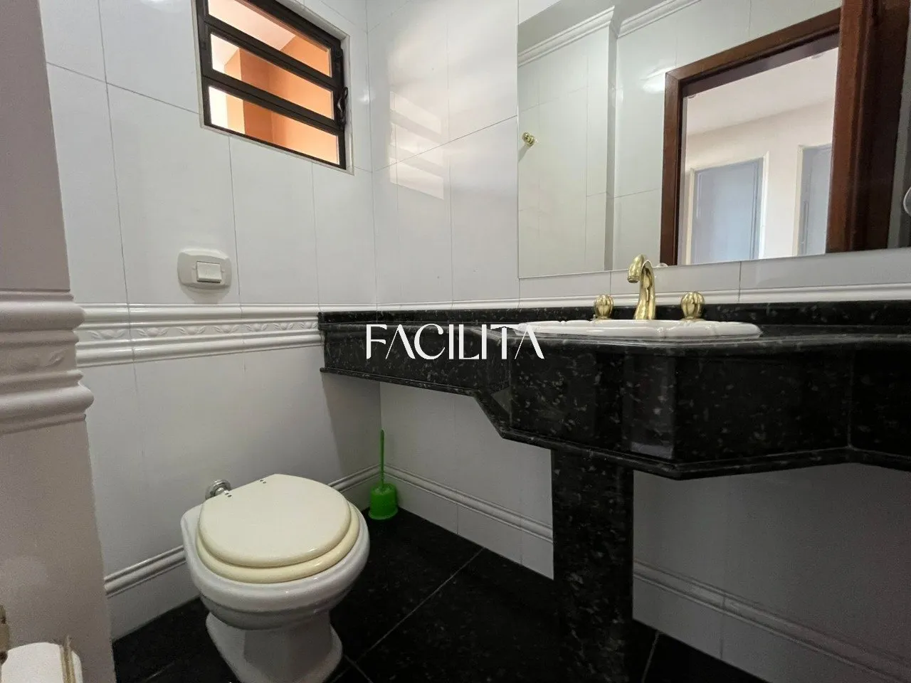 Furnished 456 m² house with 3 en-suite bedrooms and pool — photo 74