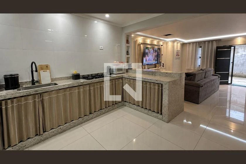 5-bedroom house, 1 with its own bathroom, 120 m² — photo 6