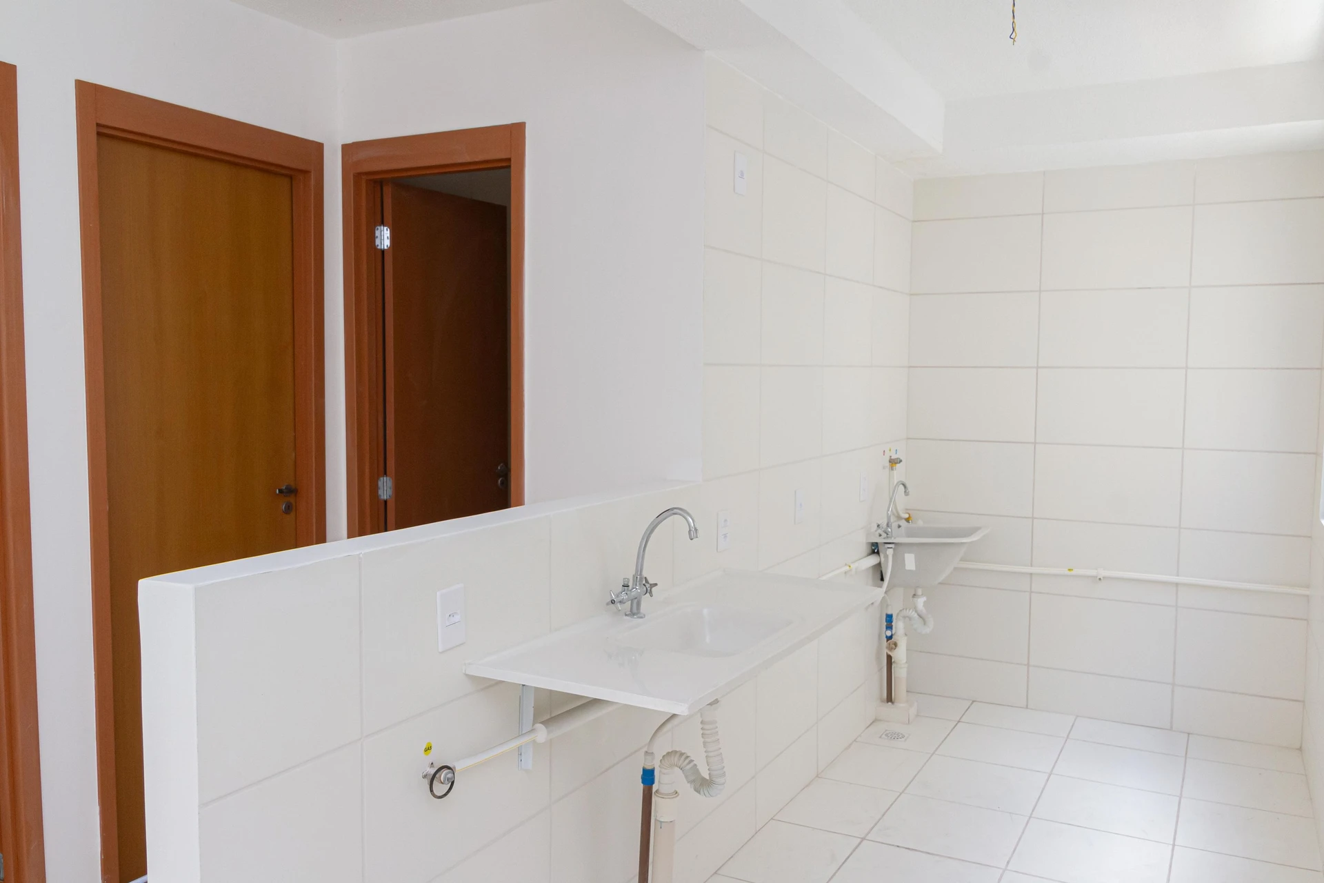 Rental apartment with 2 bedrooms and a balcony — photo 8