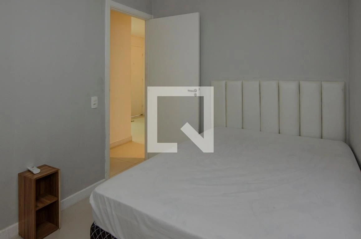 Apartamento mobiliado com 2 quartos e jardim privativo — photo 12