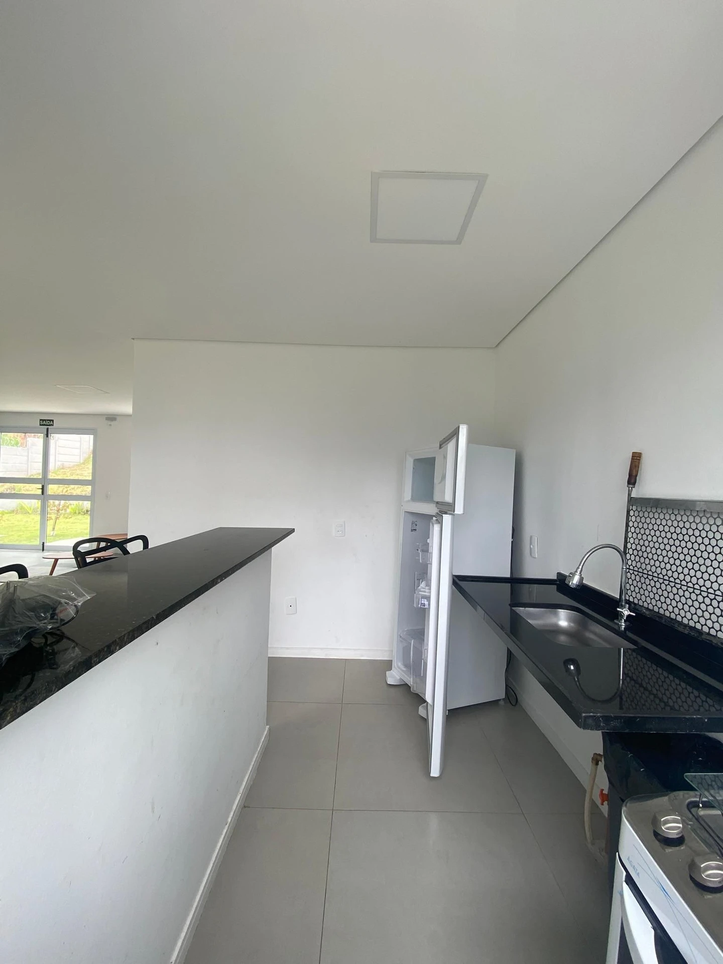 Apartamento amueblado con 2 dormitorios, balcón y 1 plaza — photo 10