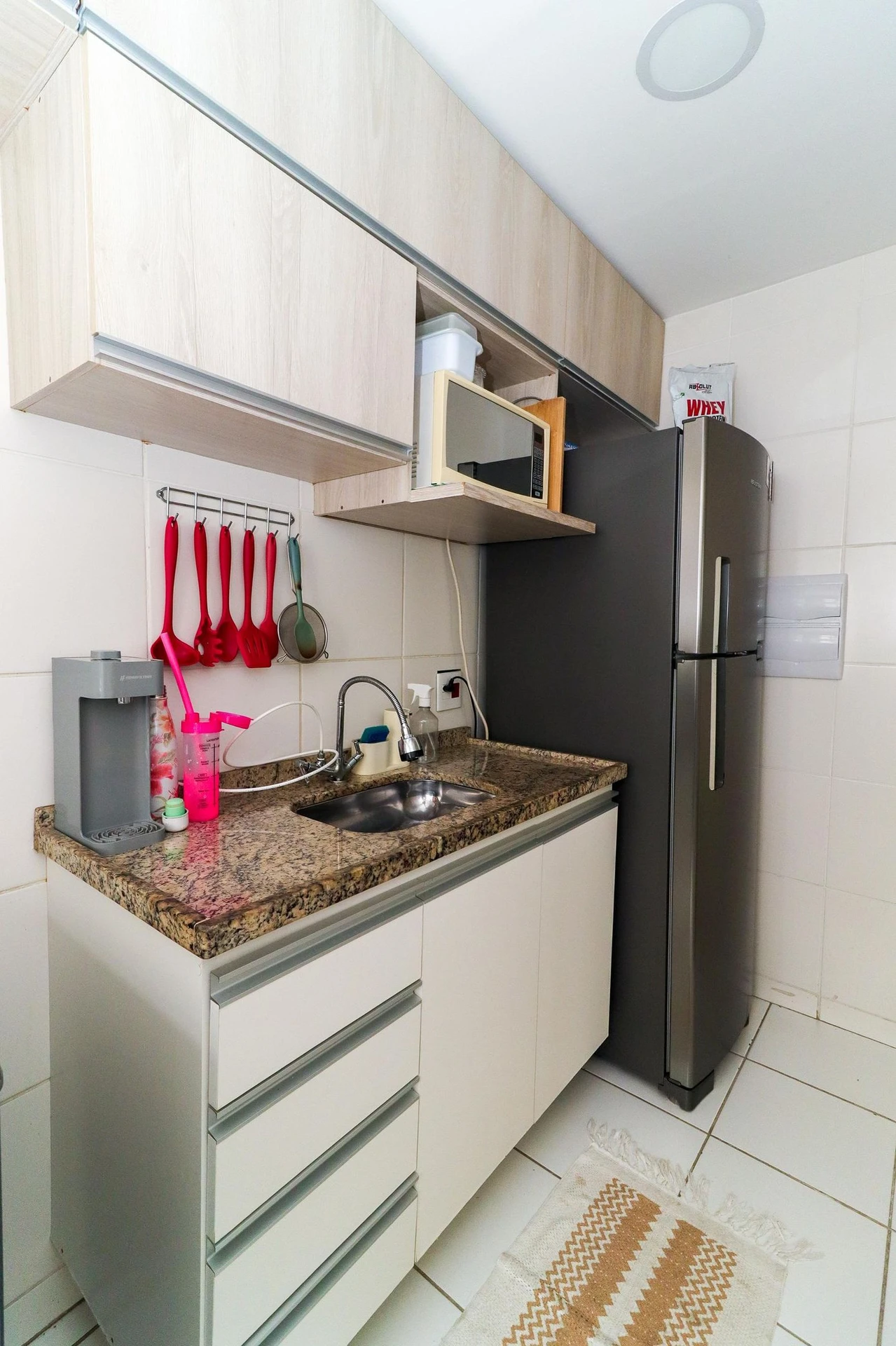 Furnished 2-bedroom apartment with 1 bathroom — photo 4