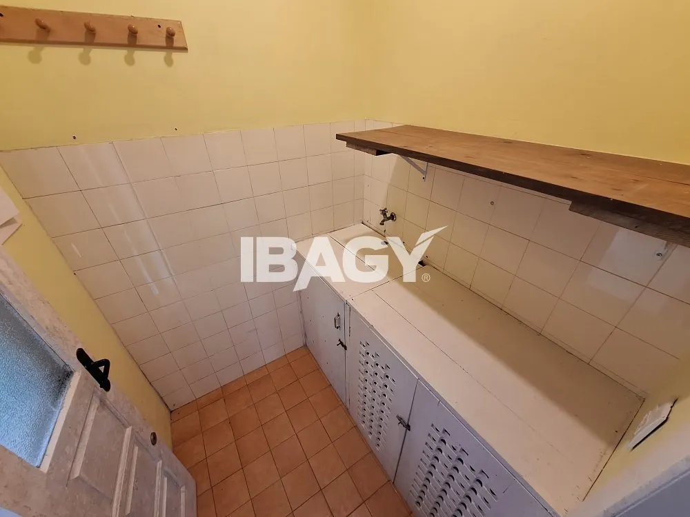 4-bedroom house with balcony grill — photo 15