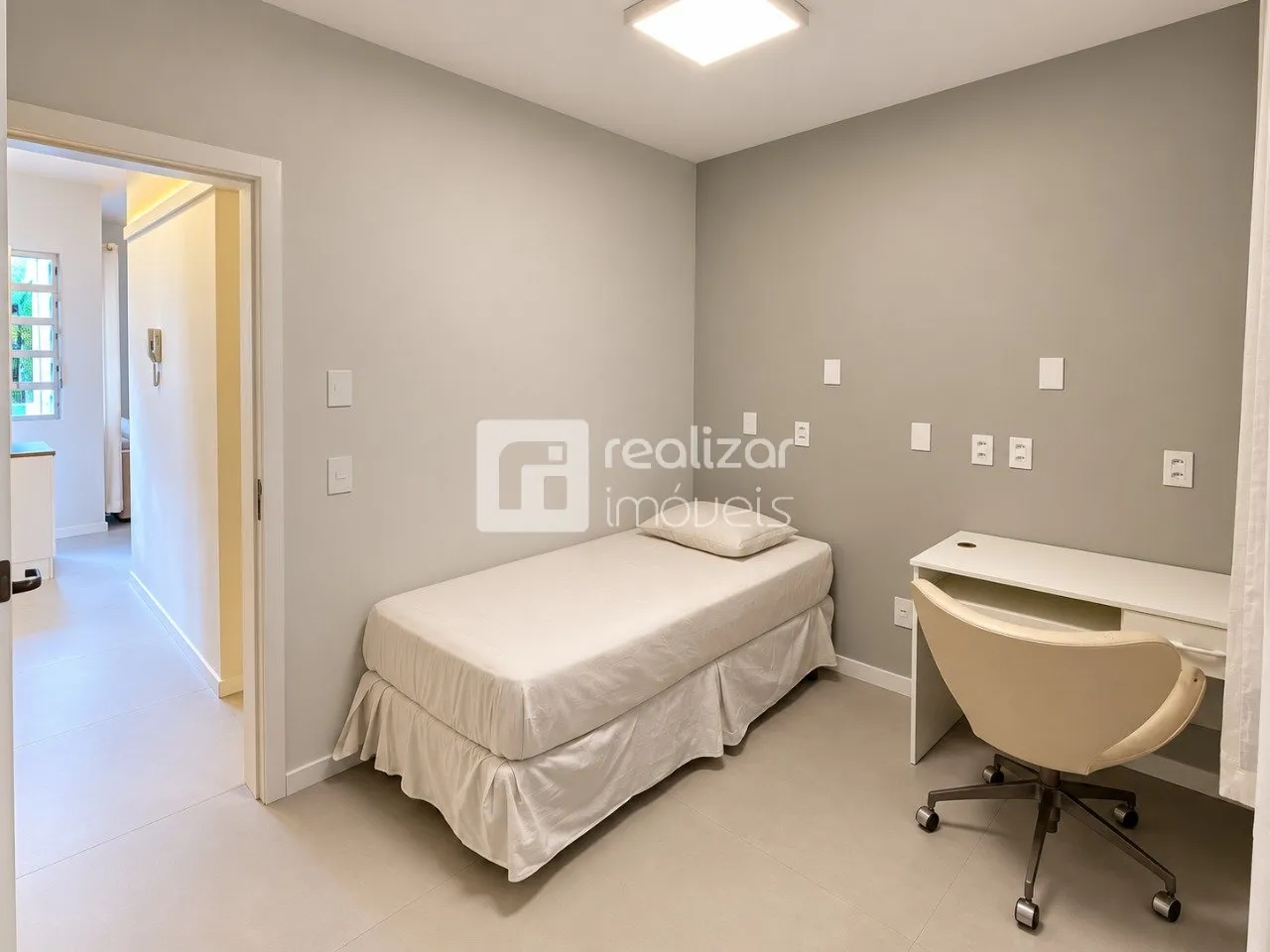 3-bedroom apartment with a home office — photo 5