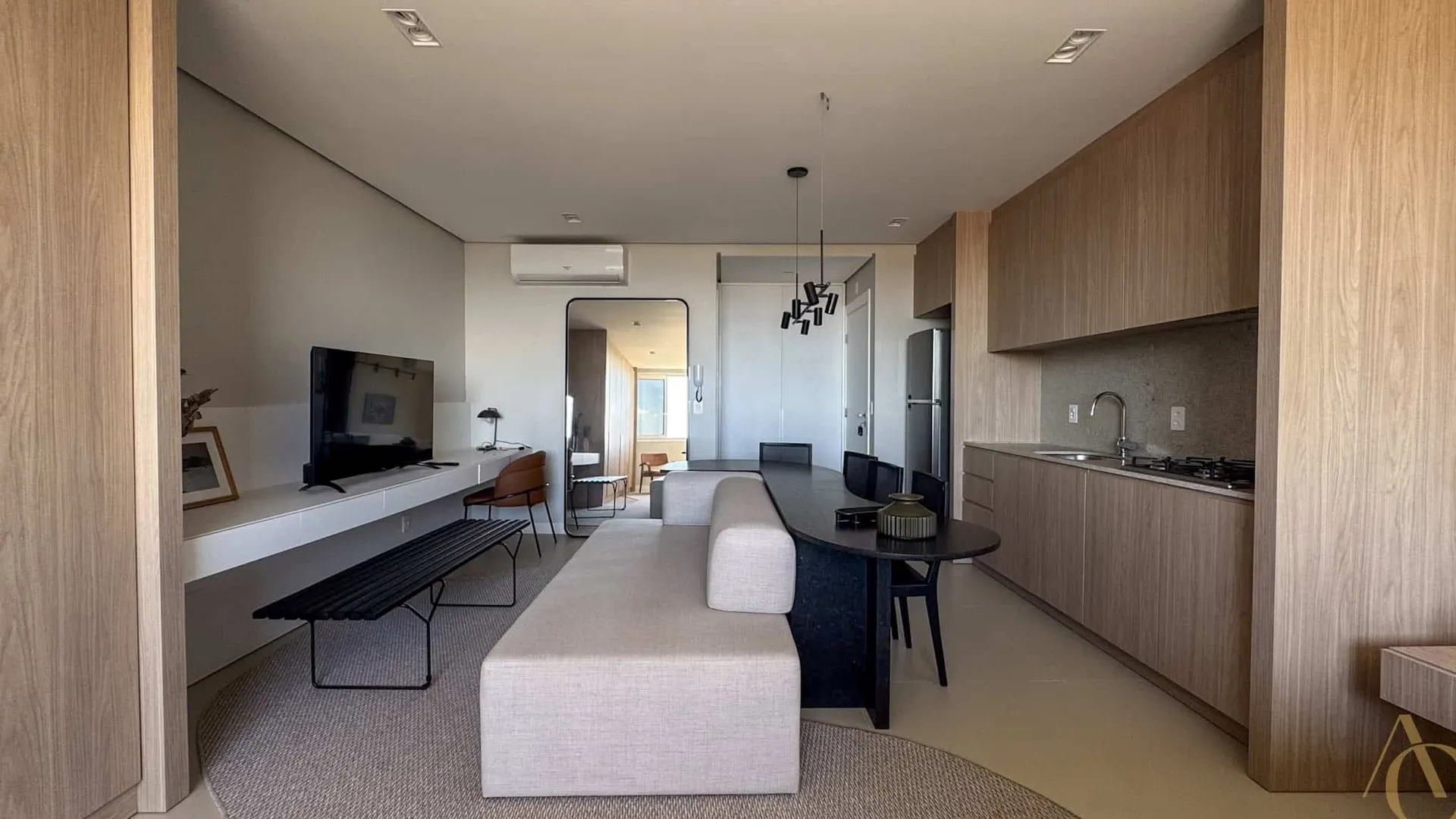 Furnished studio with integrated kitchen and 1 bathroom — photo 32
