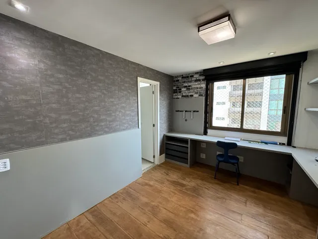 Apartamento com 3 dormitórios e varanda envidraçada — photo 10