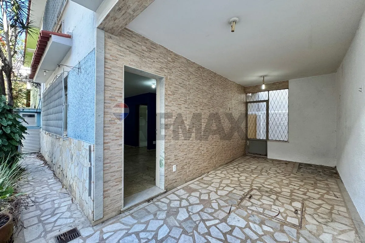 Casa com 3 quartos e 3 banheiros, com varanda e terraço — photo 16