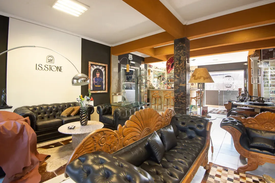 Furnished 860 m² house with 5 bedrooms and 10 bathrooms — photo 4