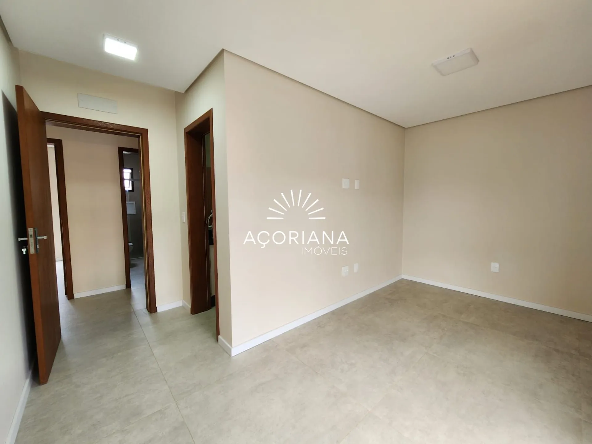 3-bedroom house with a garden — photo 10