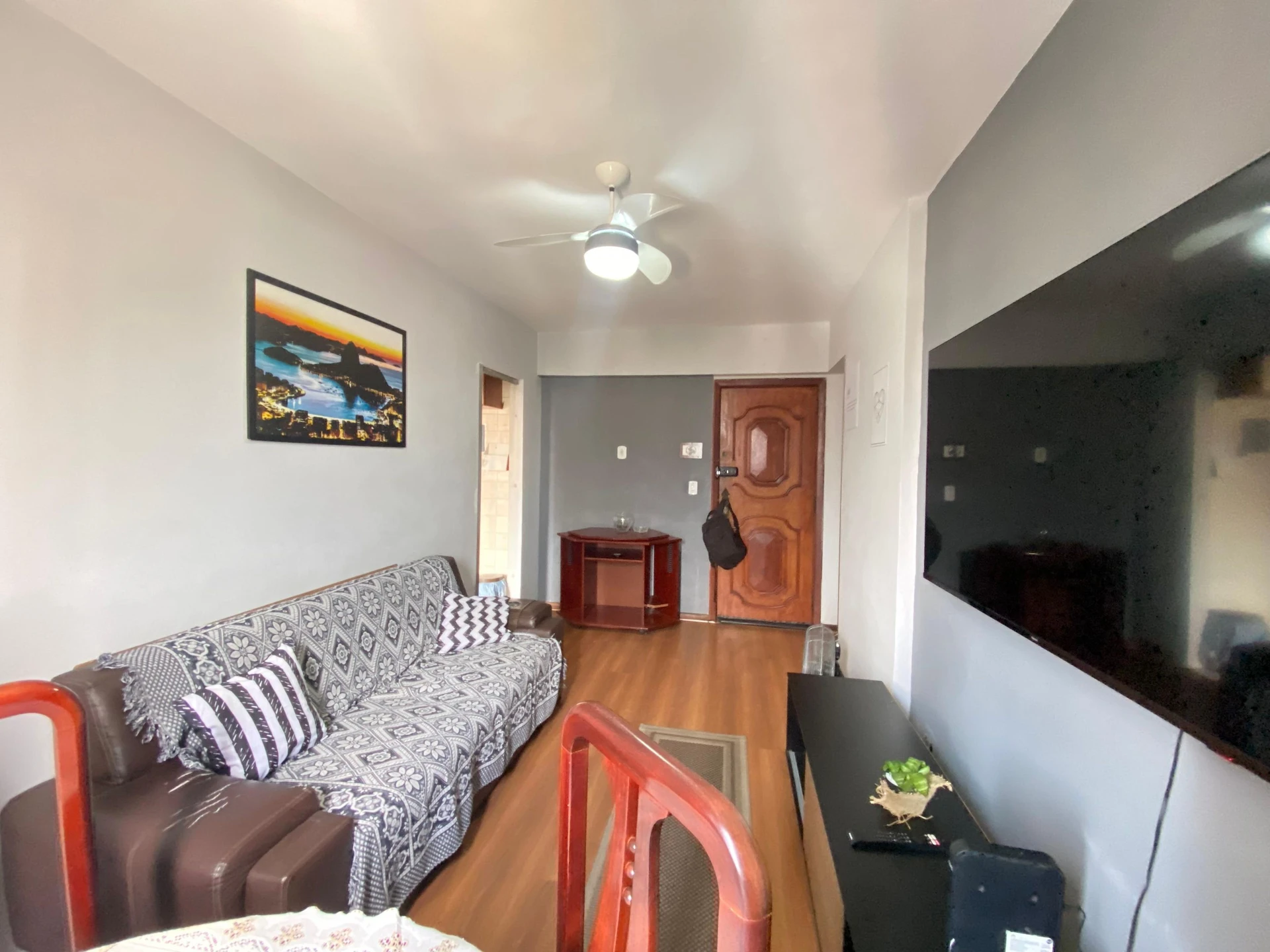 Furnished 2-bedroom apartment with 1 parking space — photo 22
